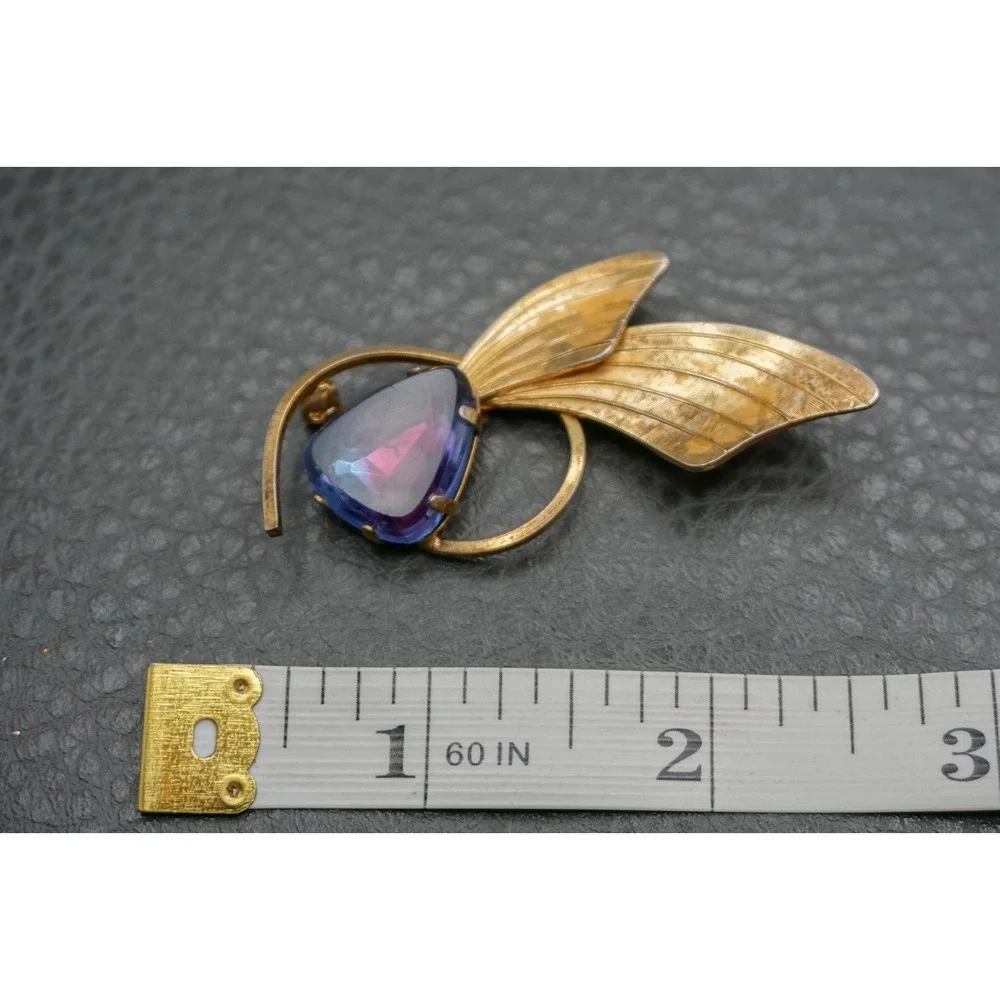 Vintage WEST GERMANY? Faux Mystic Topaz Givre Glass Gold Tone Leaf Brooch